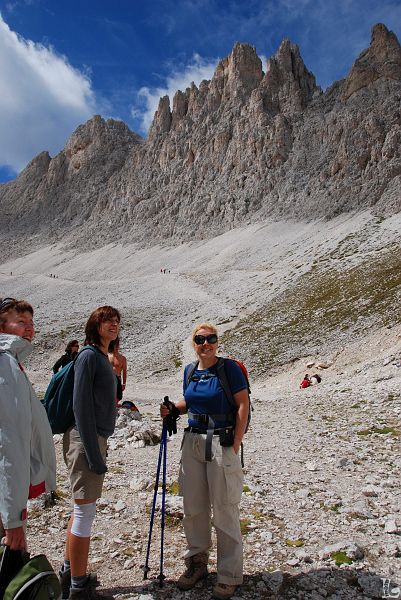 040.JPG